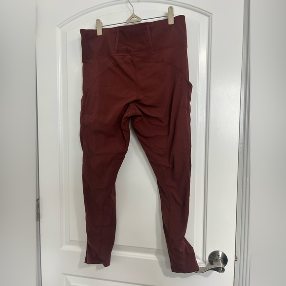 Athleta Burgundy Trekkie Hybrid Crop Tight Hiking Outdoor Active Pants size 12 - Picture 10 of 11